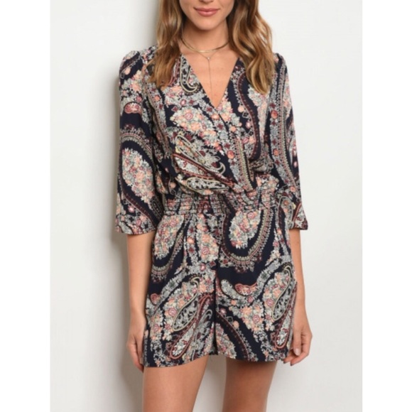 Misty Pearl Other - 💄Black Paisley Print Romper